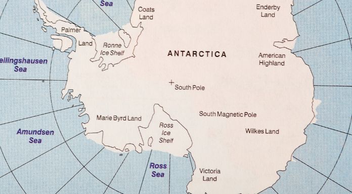 Australian Pilot With Familial Links To Clare Involved In Daring Antarctic Rescue Mission
