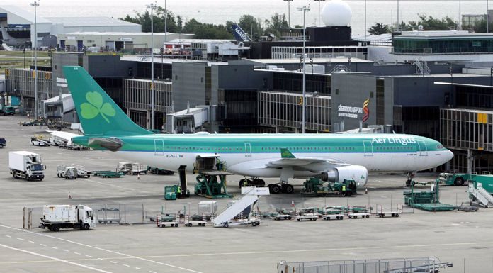 Aer Lingus plane at Shannon Airport