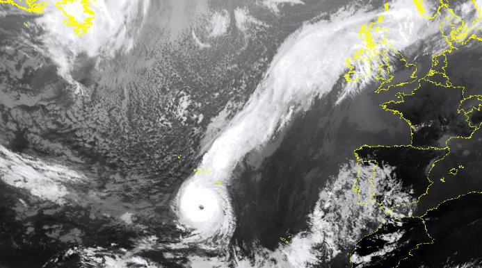 Satellite Image of Hurricane Ophelia Taken On The Afternoon Of October 14th.  © Met Éireann