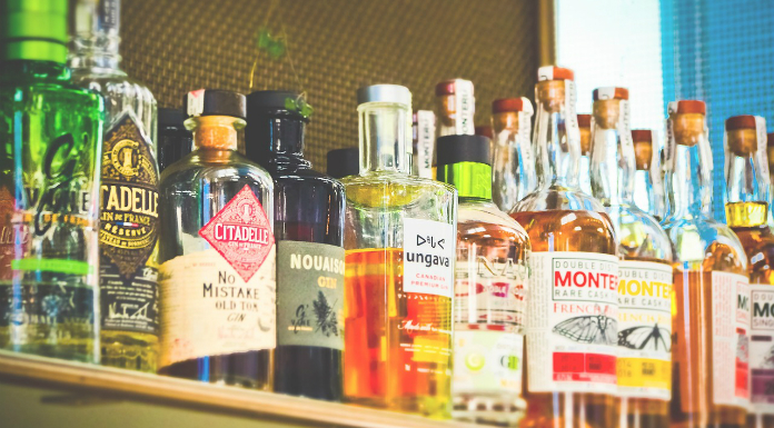 bottles-drink-alcohol-bar