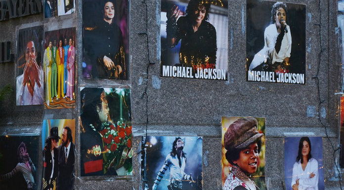 michael-jackson-tribute-wall-696